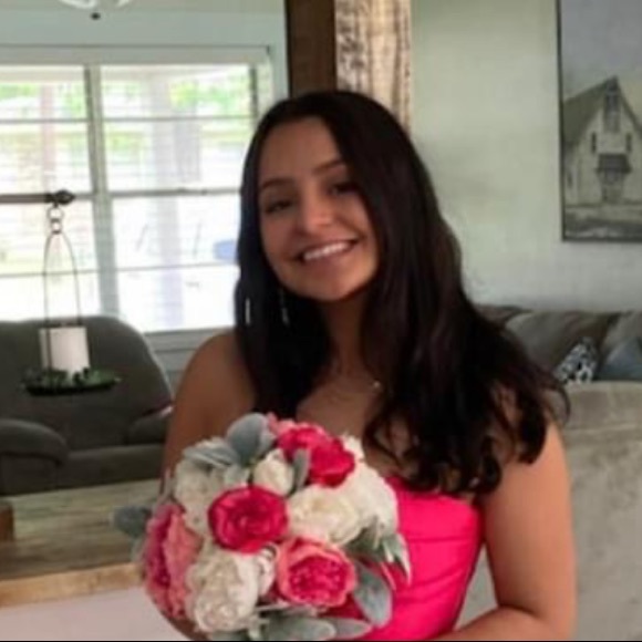 Meet your Posher, Haley - Picture 1 of 1